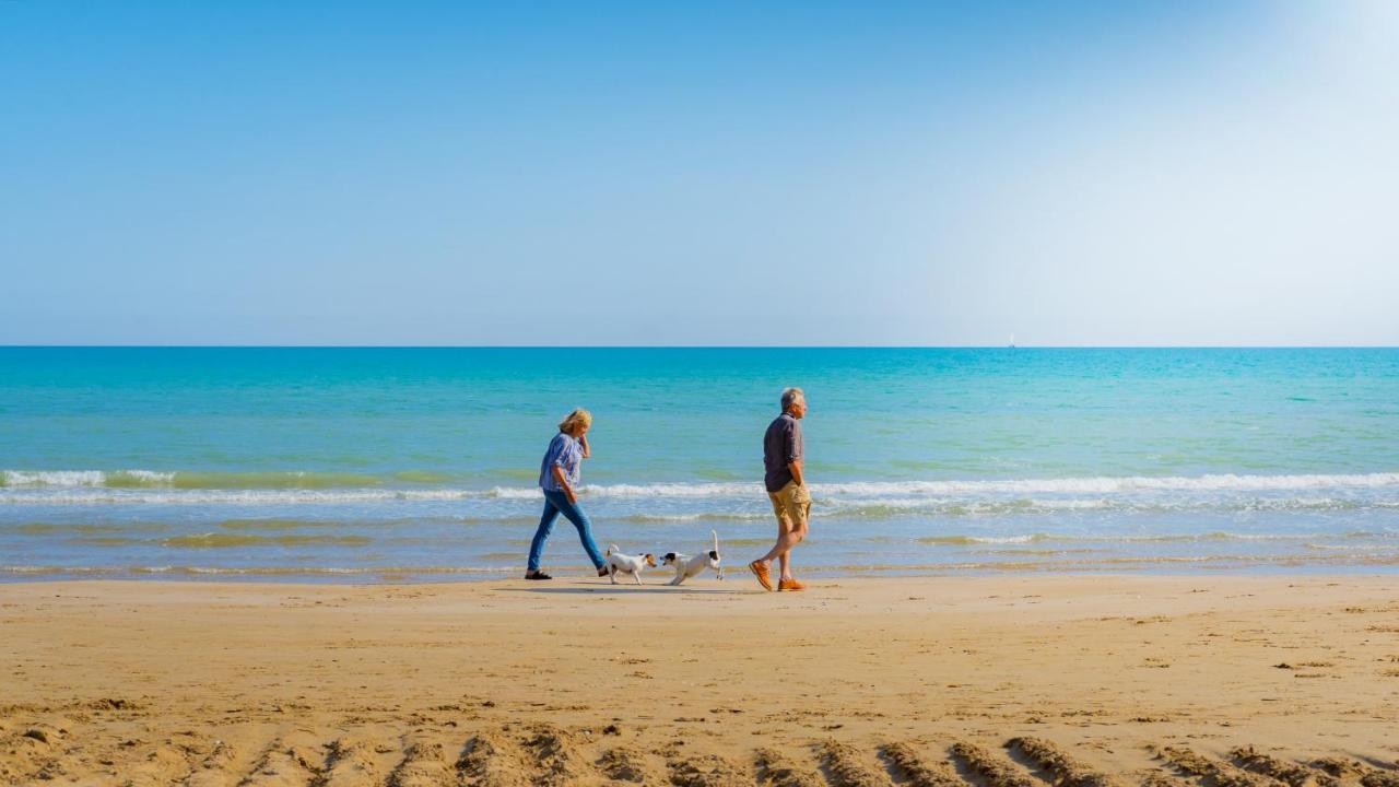 فندق Centro Turistico San Nicola بيسْكيتْشّي المظهر الخارجي الصورة